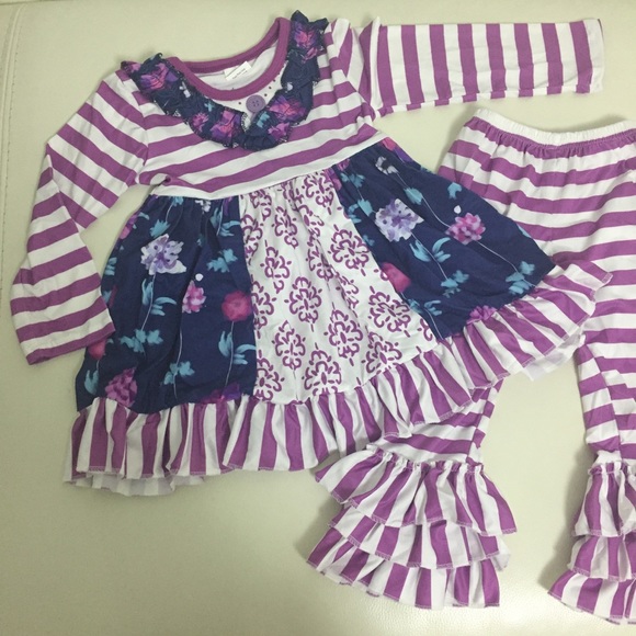 Floral 🌸🌺🌸 Embroidered pants outfit - Picture 4 of 8